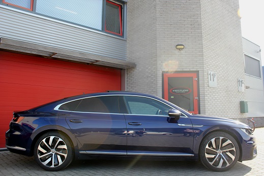 Rijervaring Chiptuning Volkswagen Arteon 2.0 TDi 150 Pk Zijkant