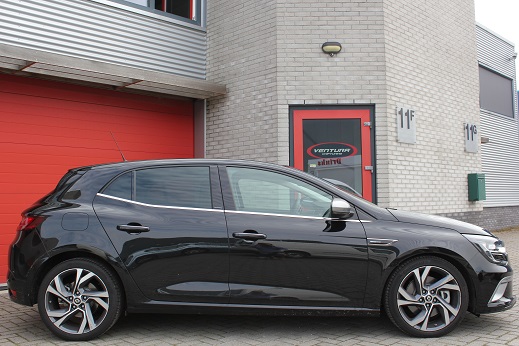 Rijervaring Chiptuning Renault Megane 1.6 DCi 165 PK , resultaat na tuning: 195 PK Zijkant