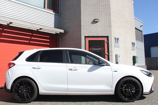 Rijervaring Chiptuning Hyundai i30 1.4 T-GDi 140 PK Zijkant
