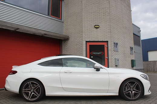 Rijervaring Chiptuning Mercedes C 63 AMG Zijkant