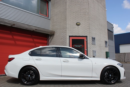 Rijervaring Chiptuning BMW 318i 156 PK G20 Zijkant