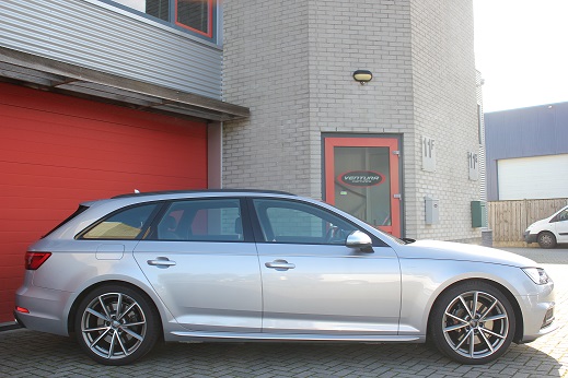 Rijervaring Chiptuning Audi S4 3.0 TFSi 354 PK Zijkant