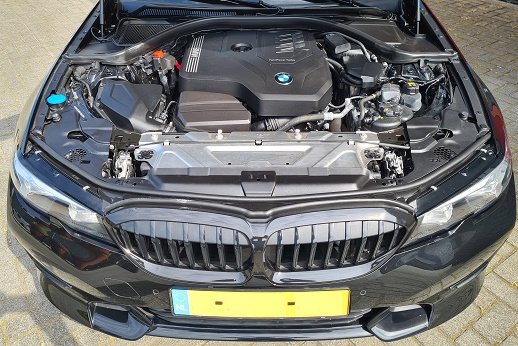 Rijervaring Chiptuning BMW 330i G20 258 PK 400 NM Voorkant