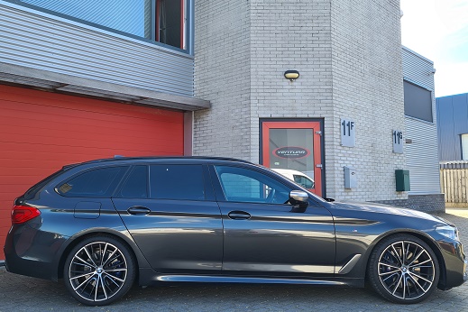 Rijervaring Chiptuning BMW M550d G30 -G31 400 PK Zijkant