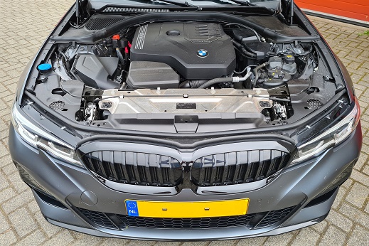 Rijervaring Chiptuning BMW 330i G21 258 PK 400 NM Voorkant