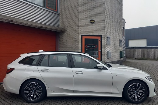 Rijervaring Chiptuning BMW 320i 184 PK G21 Zijkant