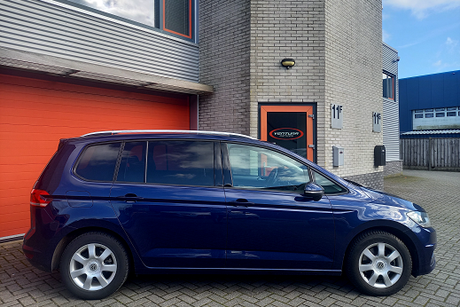 Rijervaring Chiptuning Volkswagen Touran 1.2 TSI 110 PK Zijkant