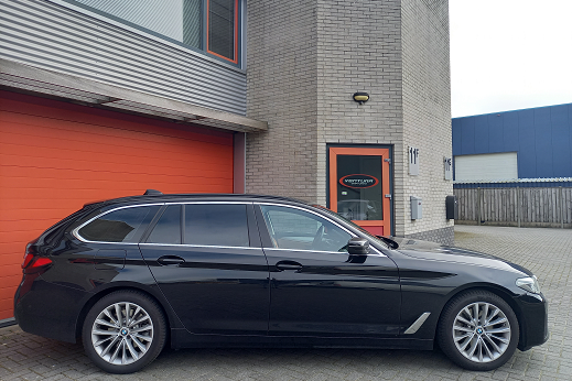 Rijervaring Chiptuning BMW 518d 150 PK G30-G31 Zijkant