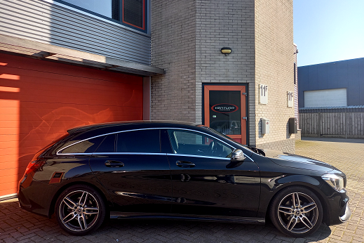 Rijervaring Chiptuning Mercedes CLA 180 CGi 122 PK Zijkant