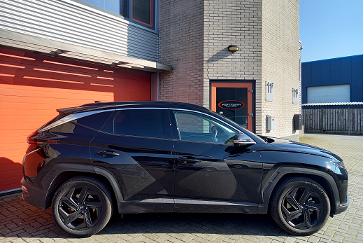 Rijervaring Chiptuning Hyundai Tucson 1.6 T-GDi Hybrid 230 PK Zijkant