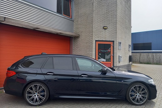 Rijervaring Chiptuning BMW 530d G30-G31 265 PK Zijkant