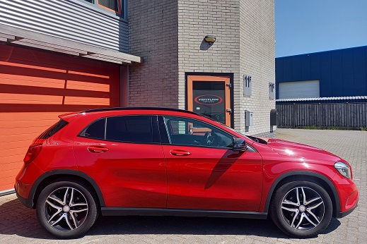Rijervaring Chiptuning Mercedes GLA 200 CGI 156 PK Zijkant