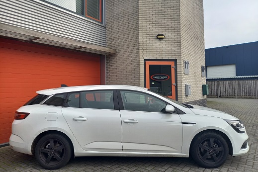 Rijervaring Chiptuning Renault Megane 1.3 TCE 115 PK Zijkant