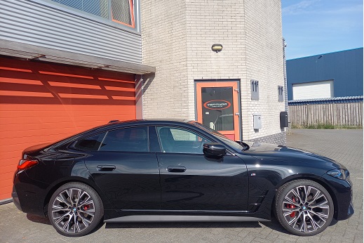 Rijervaring Chiptuning BMW 420i G26 184 PK Zijkant