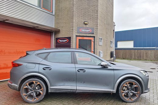 Rijervaring Chiptuning Cupra Formentor 1.4 e-Hybrid 245 PK Zijkant