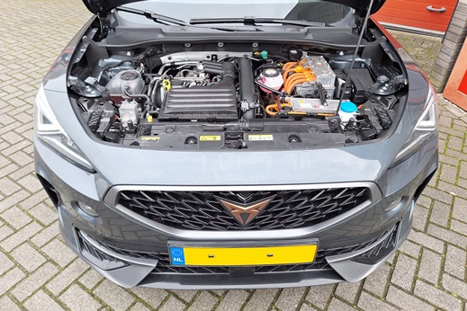 Rijervaring Chiptuning Cupra Formentor 1.4 TSi eHybrid 204 PK Voorkant