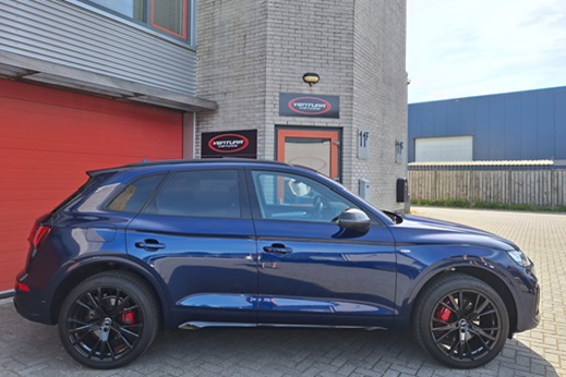 Rijervaring Chiptuning Audi Q5 55 TFSi e 367 PK Zijkant