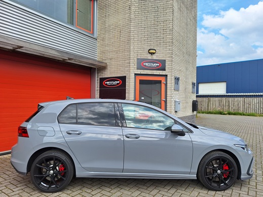 Rijervaring Chiptuning Volkswagen Golf 8 GTE 245 PK Zijkant