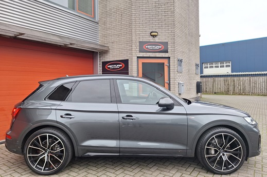 Rijervaring Chiptuning Audi Q5 55 TFSi e 367 PK Zijkant