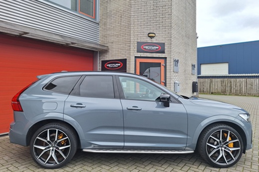 Rijervaring Chiptuning Volvo XC60 T8 455 PK Zijkant