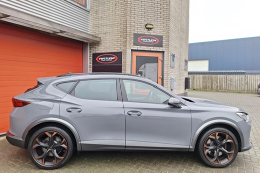 Rijervaring Chiptuning Cupra Formentor 1.4 e-Hybrid 245 PK Zijkant
