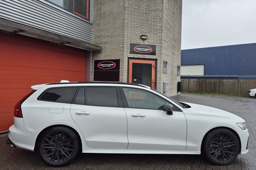 Rijervaring Chiptuning Volvo V60 T8 455 PK Zijkant