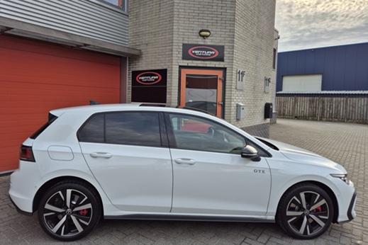 Rijervaring Chiptuning Volkswagen Golf 8 GTE 272 PK eHybride Zijkant