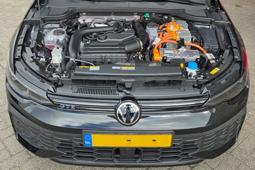 Rijervaring Chiptuning Volkswagen Golf 8 GTE 1.5 272 PK eHybride Voorkant