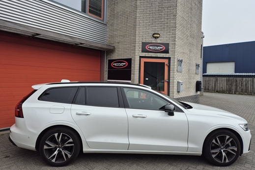 Rijervaring Chiptuning Volvo V60 B3 163 PK Zijkant