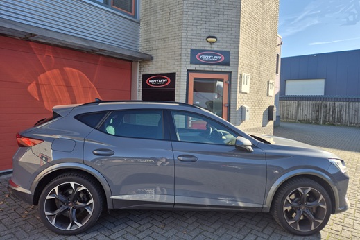 Rijervaring Chiptuning Cupra Formentor 1.4 e-Hybrid 245 PK Zijkant