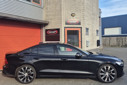 Rijervaring Chiptuning Volvo S60 B4 197 PK Zijkant