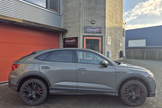 Rijervaring Chiptuning Audi Q3 45 TFSi e 245 PK Zijkant