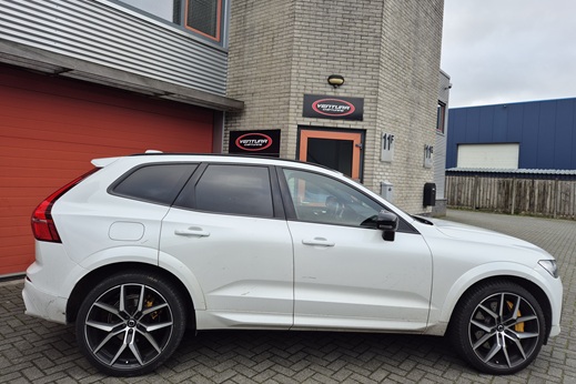 Rijervaring Chiptuning Volvo XC60 T8 455 PK Zijkant