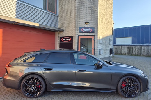 Rijervaring Chiptuning Audi A6 Avant 55 TFSi e 367 PK C9 Zijkant