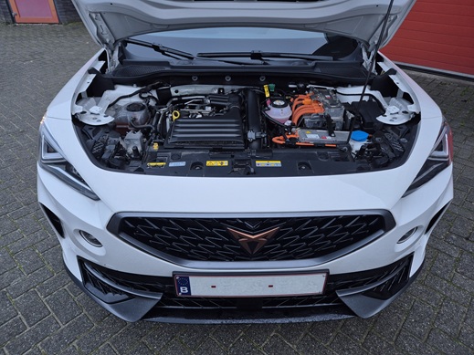 Rijervaring Chiptuning Cupra Formentor 1.4 TSi eHybrid 204 PK Voorkant