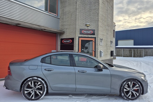 Rijervaring Chiptuning Volvo S60-V60 2.0 250 PK T5 Zijkant