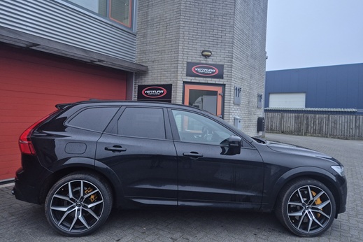 Rijervaring Chiptuning Volvo XC60 T8 455 PK Zijkant