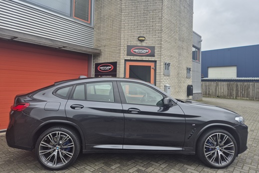 Rijervaring Chiptuning BMW X4 M40i 360 PK G02 Zijkant