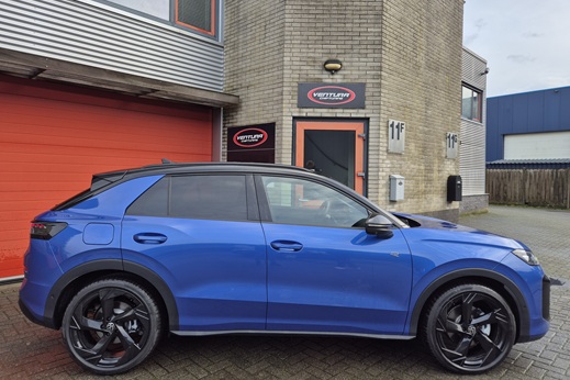 Rijervaring Chiptuning Volkswagen T-Roc 1.5 TSI 150 PK A2 Zijkant